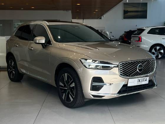 VOLVO XC60 2.0 T8 PHEV PLUS AWD GEARTRONIC